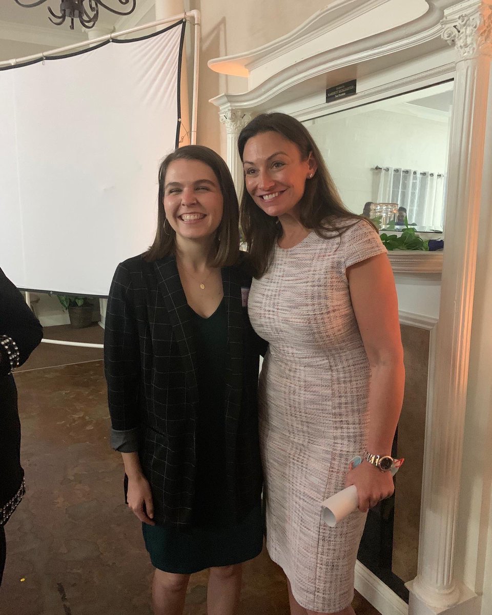 daniellehawkgnv's tweet photo. It was an honor to speak at the @fl_clay annual kickoff fundraiser on Wednesday. Let’s flip Florida blue in 2022! https://t.co/j42ykDmLuW