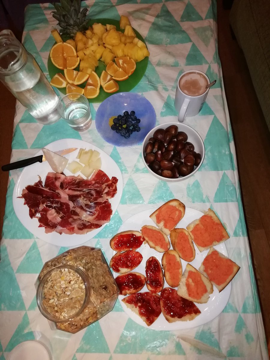 CEIP_VFerrer's tweet photo. Durante esta semana, y con motivo del día de la Diabetes (14 nov), en el @CEIP_VFerrer hemos estado trabajando esta enfermedad desayunando de forma saludable tanto en casa como en el cole. https://t.co/8JZEAoEMai