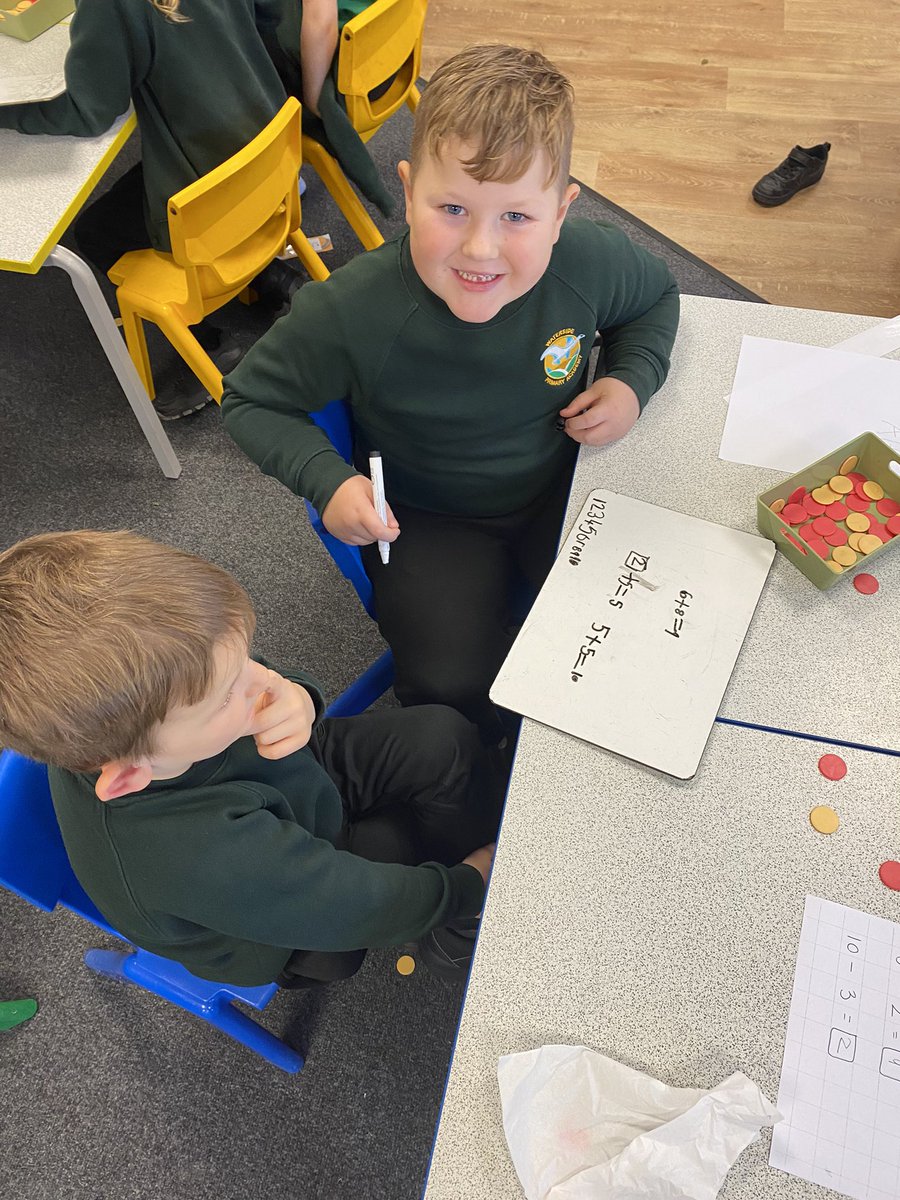 Wye_WPA's tweet image. Today in maths the children got the chance to be teachers! They taught their partners so well 👏🏼 #WatersideMaths