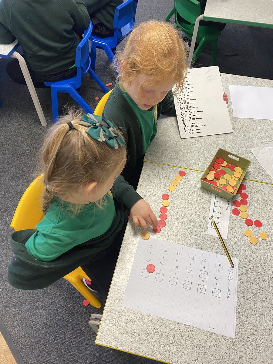 Wye_WPA's tweet image. Today in maths the children got the chance to be teachers! They taught their partners so well 👏🏼 #WatersideMaths