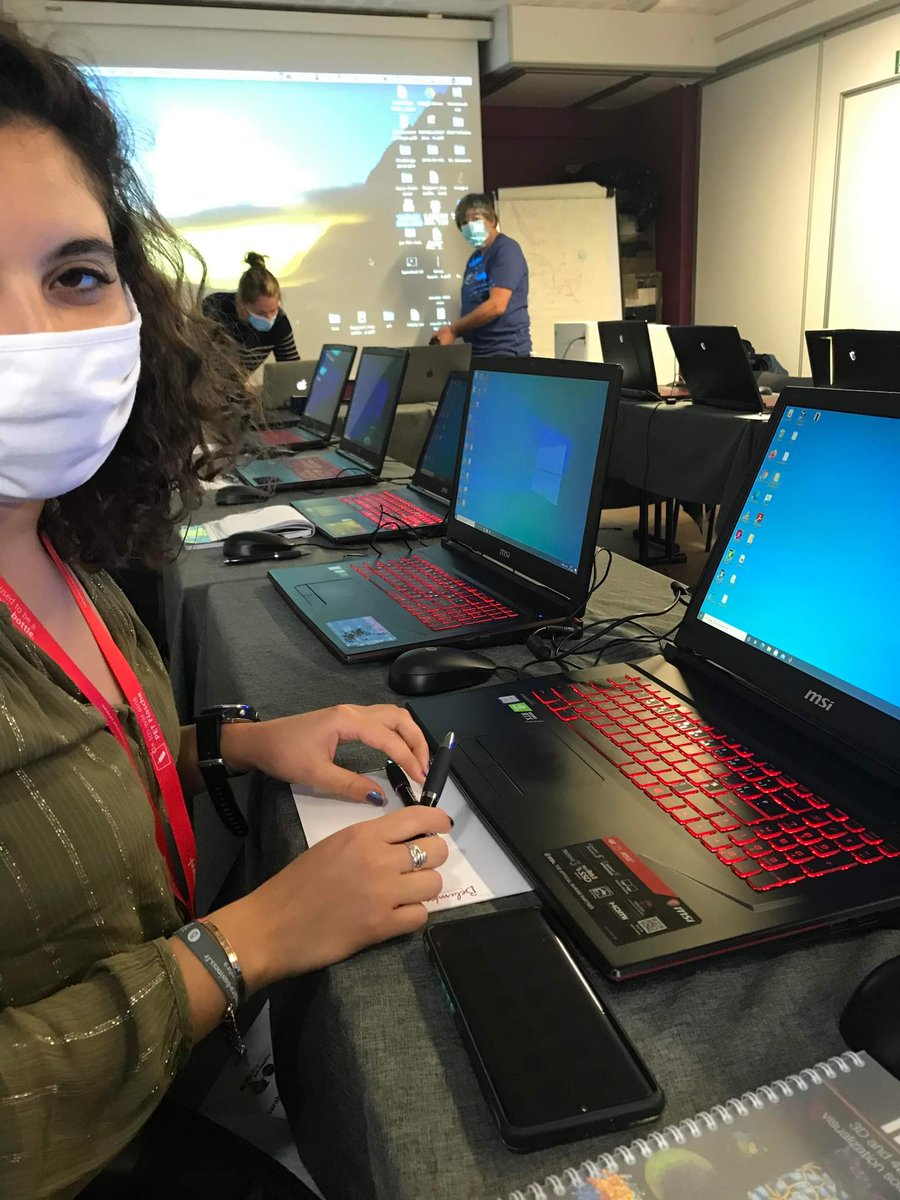 Crazy days at #Mifobio2021 !!
We learned and enjoyed a lot meeting this huge community of interdisciplinary scientists!
Biologists, physicists, instrumentalists, computer scientists...in microscopy! 🔬🧫
Thanks to <a href="/GDR_ImaBio/">GDR ImaBio</a>