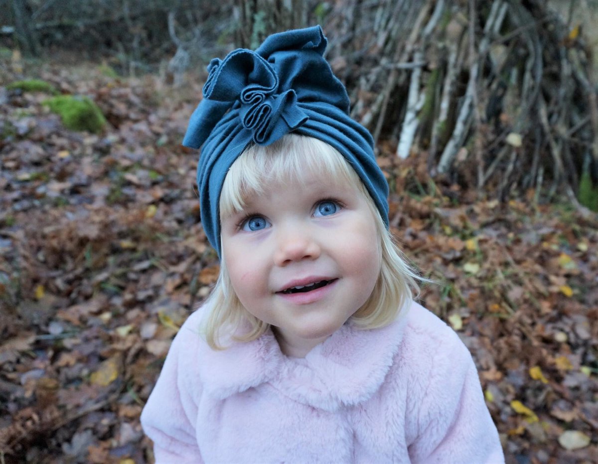 BondofSweden's tweet photo. Vackraste huvudmodet &amp; bästa julklappstipset- en Merinoturban!  

#headwearbybond #alwaysontop #bondofsweden #turbond #slowfashionmovement #slowfashion #fashionindustry #sustainablebrands #apparelindustry #headwear #passionforcuteness #sustainablefashion

https://t.co/pG91Ch010G https://t.co/cLa5HqBgcE