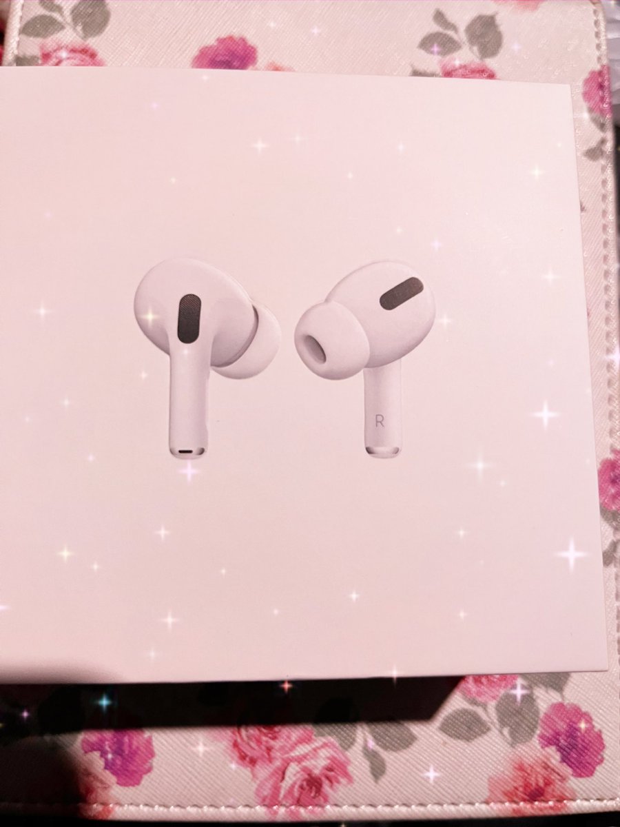 motemotekanon's tweet photo. IPhone13に機種変更しました( ⁎ᵕᴗᵕ⁎ )♡
IPod proをつけても以前より料金が安くなったのでよかった♥
14日のGE+IM無料配信ライブ、良い環境で直祈さんを見ることが出来そうです
(ᐡ⸝⸝- ̫ -⸝⸝ᐡ)♥♡♥♡
#ge_im
#直祈
#11月14日
#無料配信ライブ https://t.co/15Xzs2sCyE