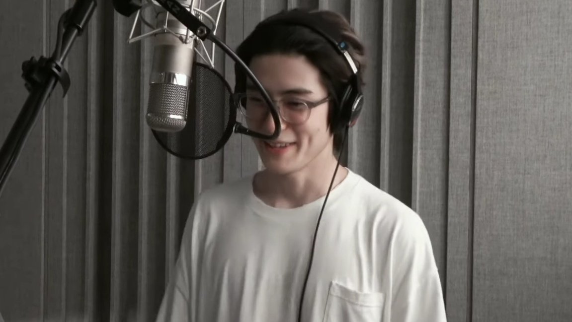 แจยอนกับแว่นตาคือดีงาม ;___;