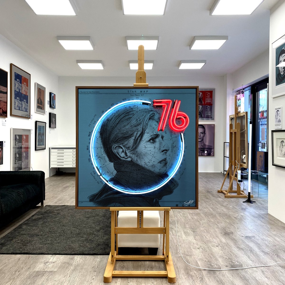LouisSidoli's tweet photo. The Visitor (David Bowie) - Available in gallery now.
Contact us at White Light Gallery if you would like further details. 

#louissidoli #whitelightgallery #stratforduponavon #popartgallery #iconic #neon #neonart #neonartist #originalart #starmap #davidbowie https://t.co/3L4UBUWHM1