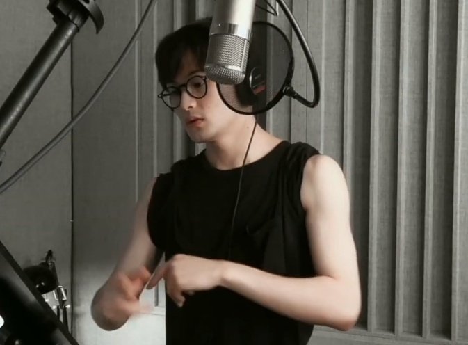 LOOKSMKL's tweet photo. wow #MARK https://t.co/ObmCxN5Ojz