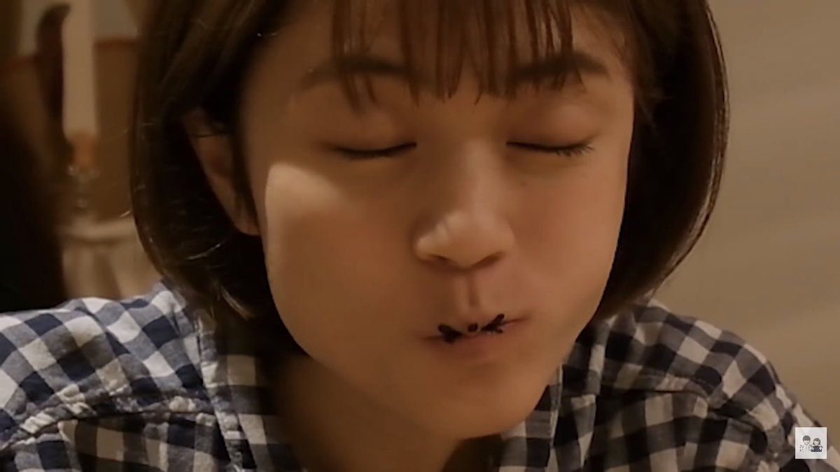 Fragment__2's tweet photo. 『まさかの！しおちゃんの口がミッフィーになってる！』って思ってつぶやこうとスクショした次の瞬間にかつをくんがツッコんでた、先越された、、、

#ふたりclip #今日も僕の彼女がかわいすぎる https://t.co/x1EL8kxXOr