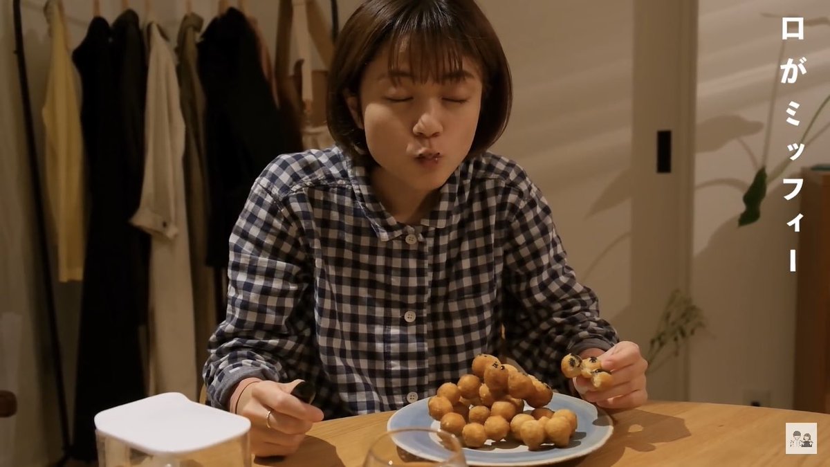 Fragment__2's tweet photo. 『まさかの！しおちゃんの口がミッフィーになってる！』って思ってつぶやこうとスクショした次の瞬間にかつをくんがツッコんでた、先越された、、、

#ふたりclip #今日も僕の彼女がかわいすぎる https://t.co/x1EL8kxXOr