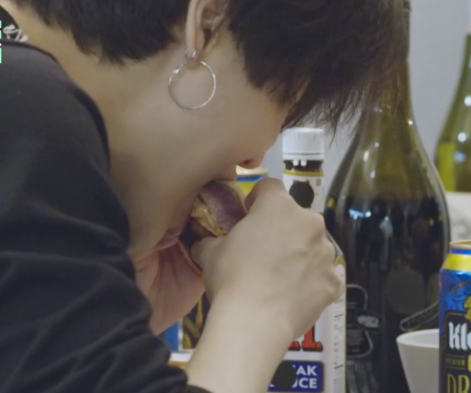 jjimlove1013's tweet photo. ㅋㅋㅋㅋㅋㅋㅋㅋ열정적인 소시지부리ㅠ https://t.co/rkuyFqnTla