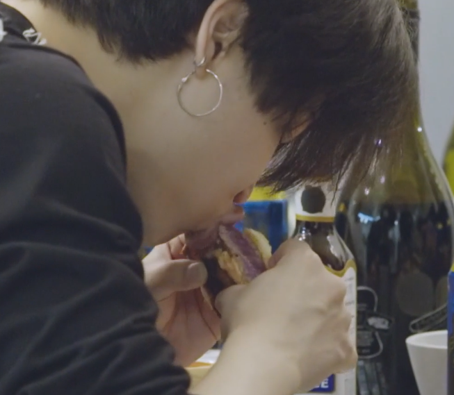 jjimlove1013's tweet photo. ㅋㅋㅋㅋㅋㅋㅋㅋ열정적인 소시지부리ㅠ https://t.co/rkuyFqnTla