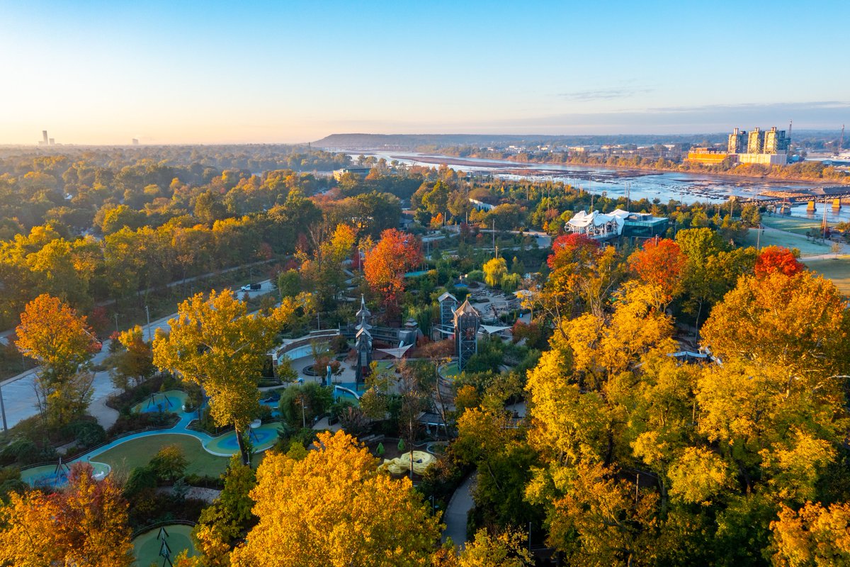 pqmultimedia's tweet photo. The Gathering Place on a crisp Fall morning https://t.co/zzqVjBb6xJ