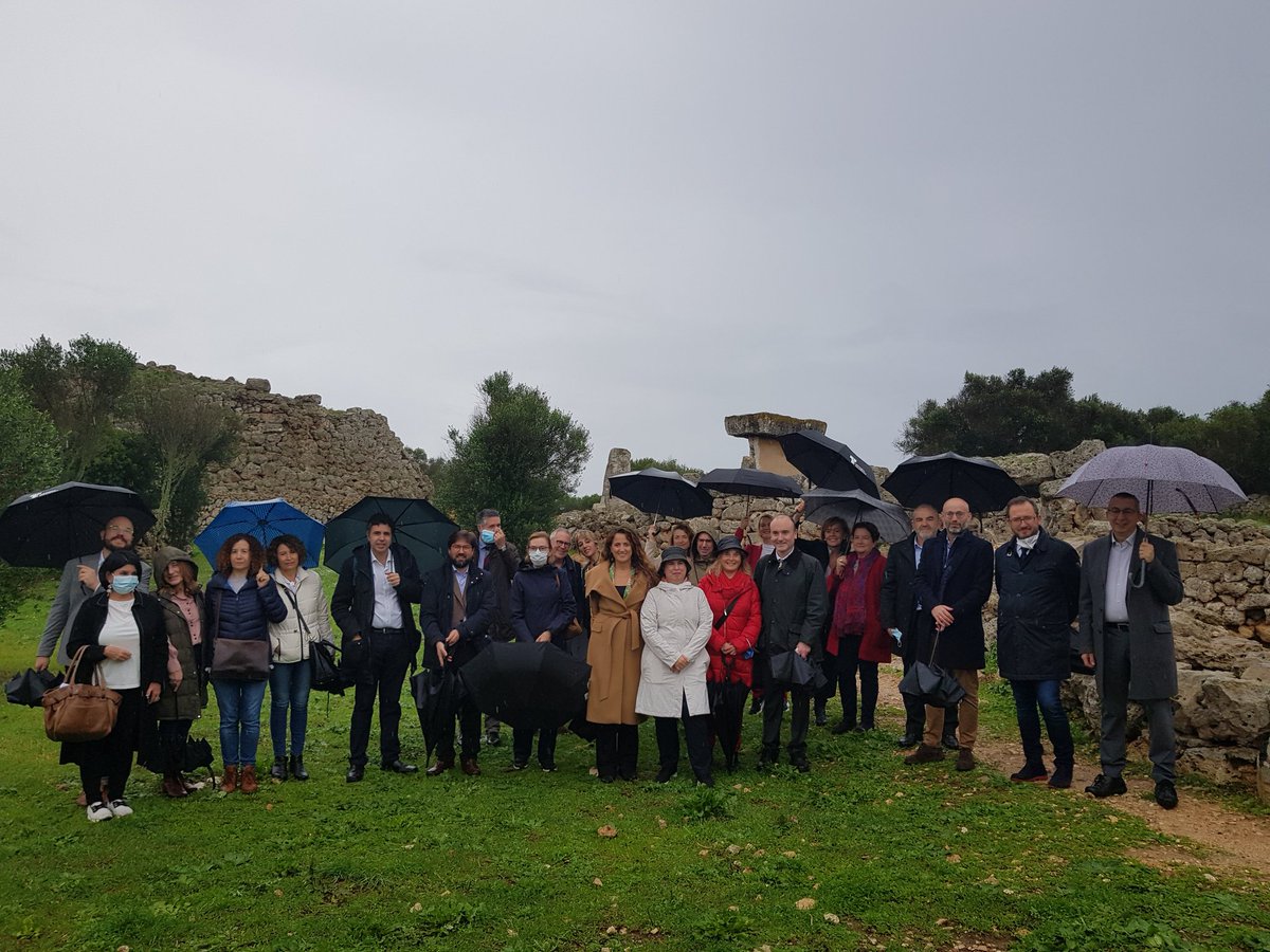 🌐 #MenorcaTalayótica es la candidatura que España presenta en 2022 a Patrimonio Mundial de <a href="/UNESCO/">UNESCO 🏛️ #Education #Sciences #Culture 🇺🇳</a>. Del estado de las propuestas en curso se ha informado en el 89 Consejo de Patrimonio Histórico celebrado en Mahón por el Ministerio de <a href="/culturagob/">Ministerio de Cultura</a> con la participación de las CCAA
