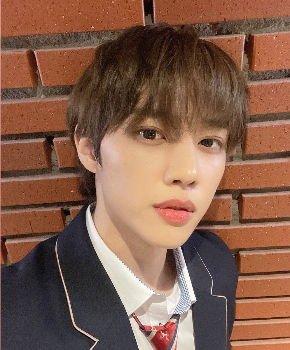 70pnGHEyWE2NAWU's tweet photo. ドボ、ドビ　おめでとう💐
うちの息子デス🙋
#THEBOYZ
#MAVERICK3rdWin https://t.co/58OUH8wiKi