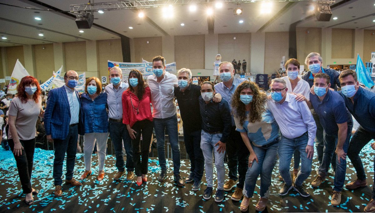 paulocassinerio's tweet photo. Más que nunca, es momento de pensar en Córdoba y hacer realidad una Argentina más equitativa y federal.
¡El próximo domingo vamos con @alevigo y @NataliaDLSok !
#EllasProponen https://t.co/pPRnjhnyhm