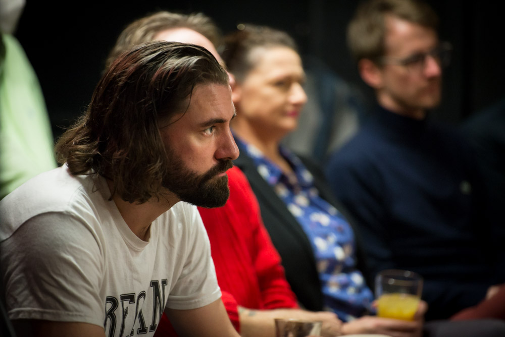 TerriPaddock's tweet photo. You can see more @pj001 pics + full blog &amp; video from my @marlowesfate Q&amp;A at @WhiteBearTheatr on my website here 👉 https://t.co/ECHqvCo8Vl

The UK premiere production continues til 27 Nov. Go &amp; let me know who gets your vote! https://t.co/yFZsXAmSSt