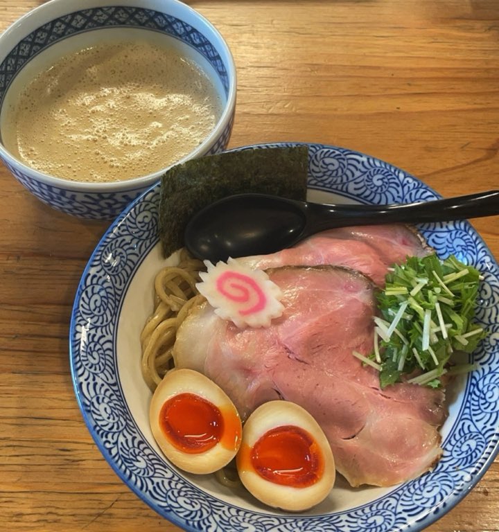 __01mm3's tweet photo. ﾌﾞｫﾝ( っ'ω' )╮ =͟͟͞͞🍜 https://t.co/FAhNYXJv67