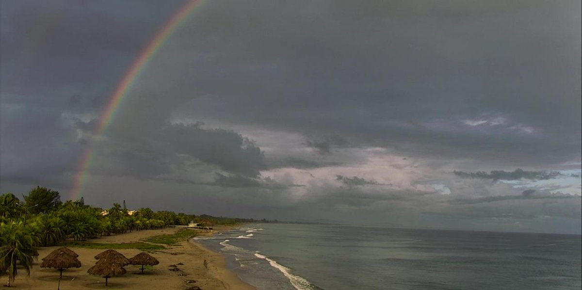 Ahora: nuestros sistema de video-protección en el Centro de Operaciones del Atlántico, captan un bello arcoiris.
Feliz viernes para todos.