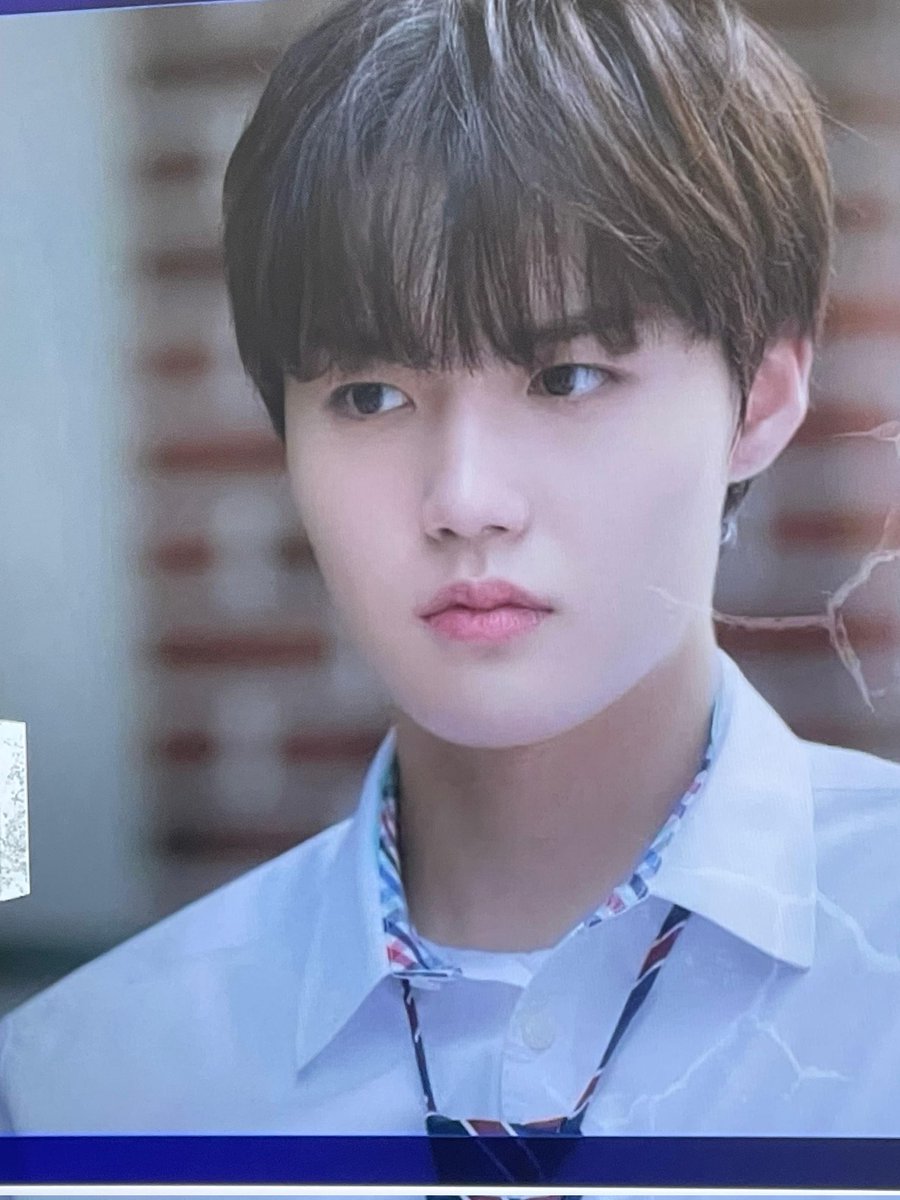 Bangyedamir's tweet photo. اپدیت ویورس ترژر با یدام
🦊دویونگ انگار فکرای زیادی تو سرشه
~~
#DIAMOND_GUARDS #BANGYEDAM #TREASURE #방예담 #트레저 @treasuremembers
💎دایـمنـد ــــگـاردز 💎 https://t.co/U5CWrs6AO5