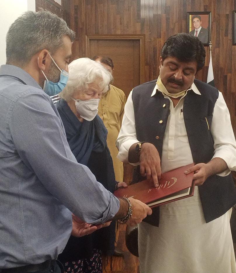HullioSikandar's tweet photo. Renowned Italian archaeologist Dr Valeria meets today with Sindh Culture Minister, Sardar Shah. She appraised him decades long work in the region mainly at #Bambhore
Both also discussed Institute of Heritage being established by #SindhGovt, #SZABIST and #ItalianGovt at Bambhore. https://t.co/KbMrGJLqaN