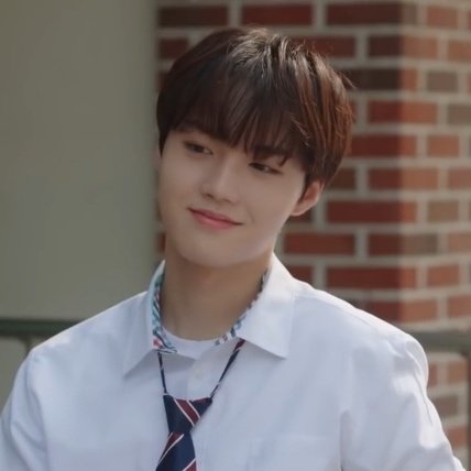 kdfolder's tweet photo. everyone's crush https://t.co/MBEC7fs171