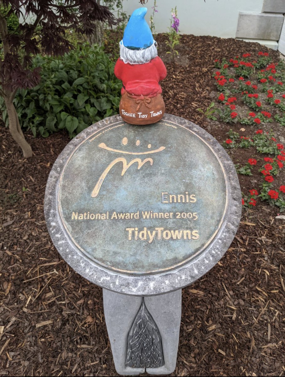 TogherT's tweet photo. Well done @EnnisTidyTowns on winning the overall Tidy towns competition 2021. So richly deserved and Donie Óg our mascot was impressed when he visited during the summer. 🙌
@TidyTownsIre @BallincolligTT @CobhTidy @SkibbTidyTowns @CarrigalineTT @ryanssupervalu @corkcitycouncil https://t.co/MN686RtJ6y