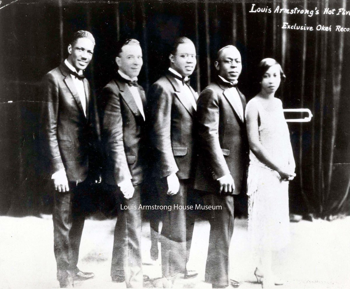 The band that changed everything: Louis Armstrong and His Hot Five made their very first recordings on this date in 1925! From l. to r.: Johnny St. Cyr, Kid Ory, Louis, Johnny Dodds and Lil Hardin Armstrong. And here's their first side, Lil’s “My Heart": youtube.com/watch?v=fzXEQk…