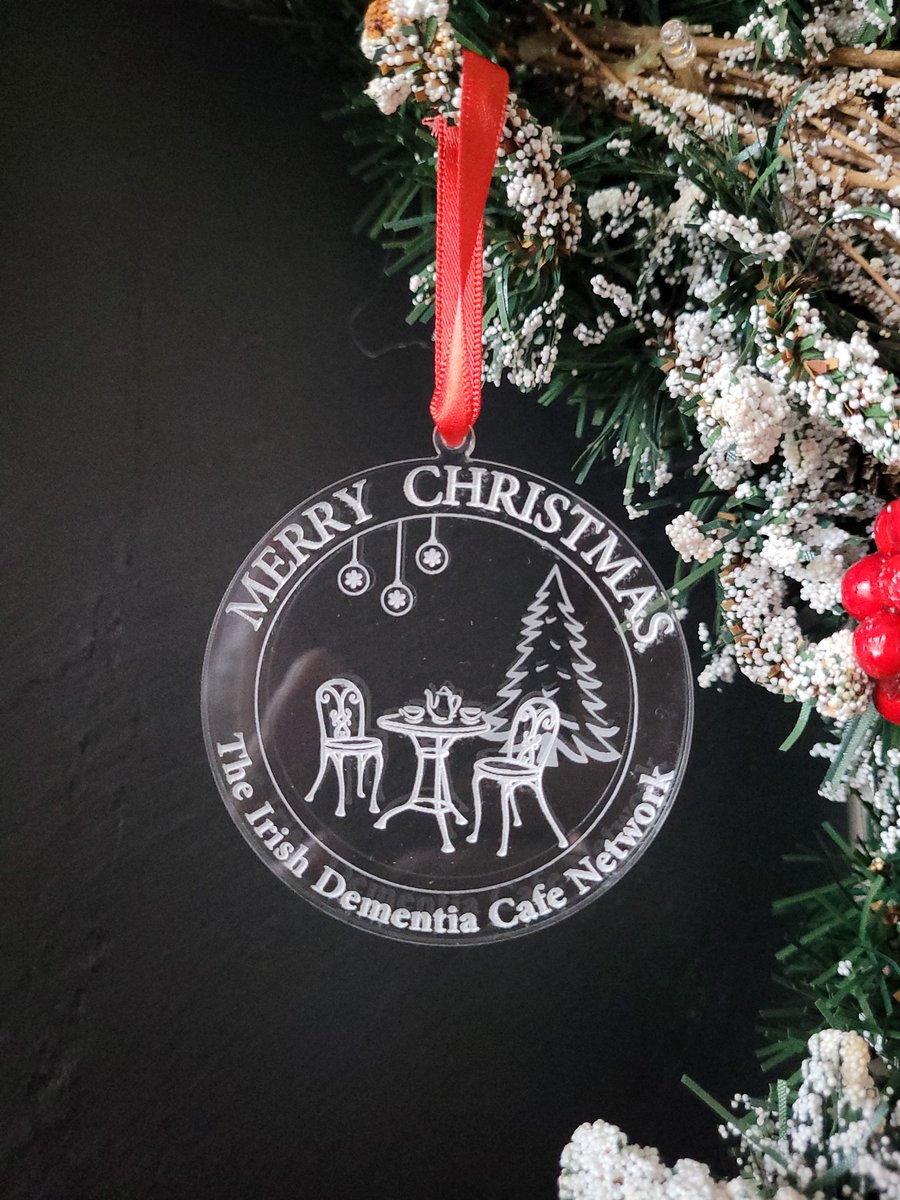 EngagingDemIrl's tweet photo. Beautiful Christmas decoration made by Eddie Byrne Glass Designs https://t.co/08XsylGn1G with part of sales supporting @DemCafeNetwork will be available at the Handmade Christmas Craft Fair this Sunday, 14 Nov. Details of the Fair https://t.co/NADdmYWb7a #DementiaSupports https://t.co/6E8jnirBLi