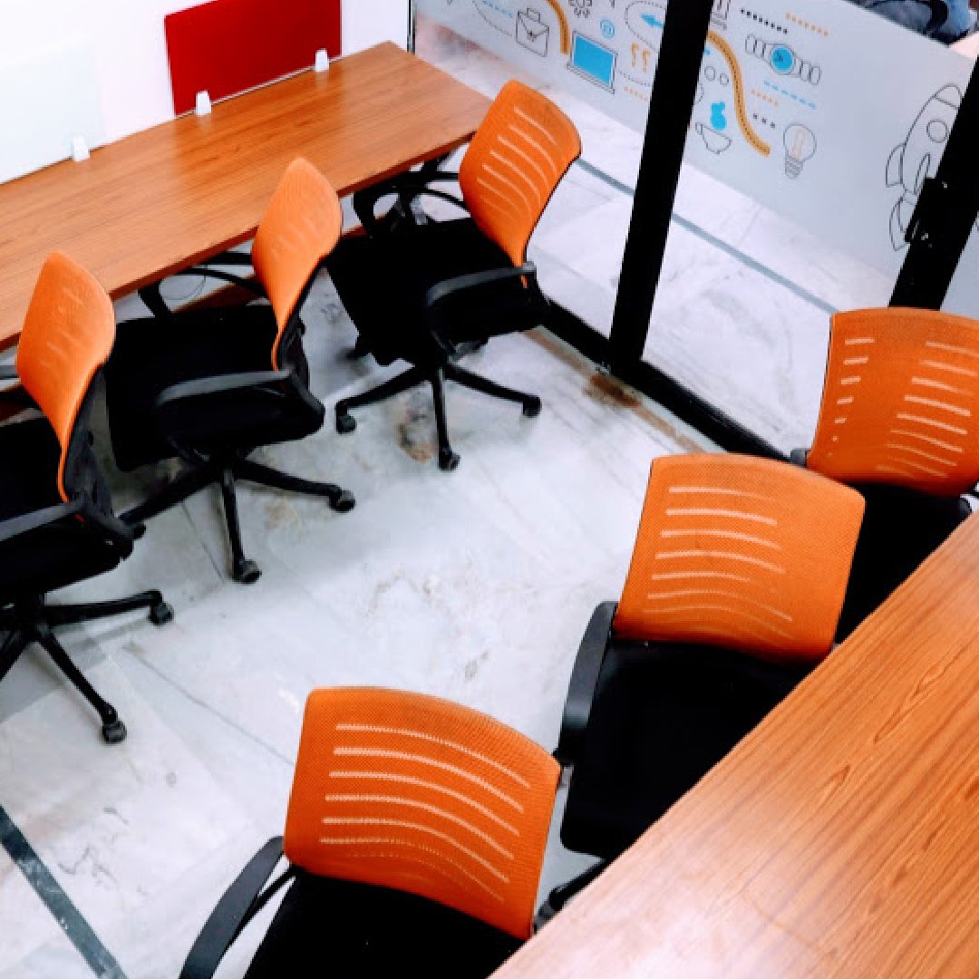 theqdesq's tweet photo. Qdesq is proud to partner with @workingdom. The fully-featured coworking space operates in Connaught Place and Dwarka. They operate throughout the day and work toward maintaining a healthier environment.
#FridayFeatured #coworking #officespace #flexibleoffices https://t.co/NpYmhsvt9N