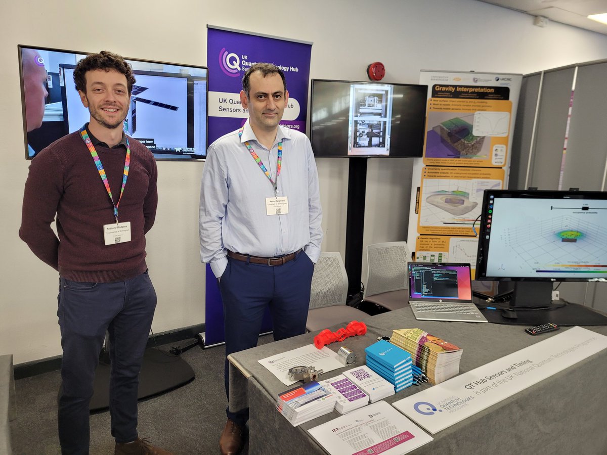Sensors_QTHub's tweet image. All set up and ready to go for today&apos;s #QuantumShowcase21! Looking forward to seeing the #quantum community after so long @AsaadFaram @CercaMagnetics @KTN_Quantum #quantumsensors