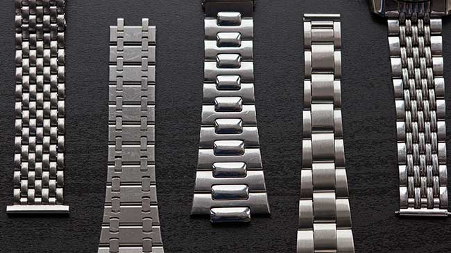 Check our newest article 'Ultimate Guide on Buying Watch Bracelets' and get best bracelet for your watch and your style!

watchsignals.com/watch-blog/wat…