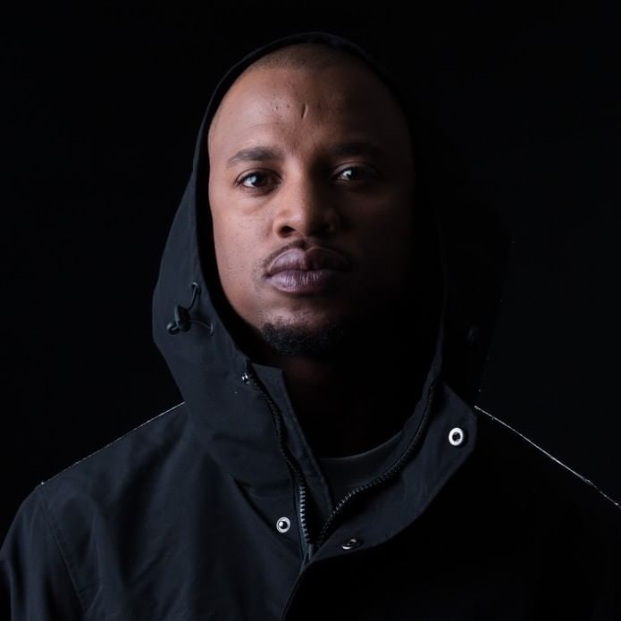 PopPulseSA's tweet photo. MUSIC: Internationally acclaimed Dj and producer @DacapoSA teams up with #GalloRemixed to produce an African original remix of #IMBIZO from Maskandi legend Phuzekhemisi.
🔗: https://t.co/qqFPsl4h0G
#IMBIZORemix
#DaCapo
#DaCaposTouch https://t.co/rMsE3DS2M3