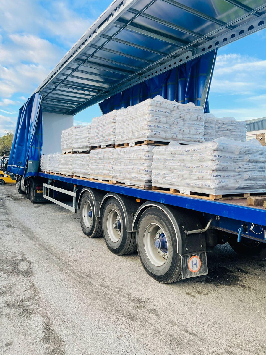 durabound's tweet photo. The Durabound philosophy -  “When the warehouse is stacked to the rafters” stock it some more!  

Happy bonfire night!💥🎇 

Enjoy and be safe.

📞01642 939 778
✉ info@duraboundltd.co.uk
#resinsupplier #ResinInstallation #resinbound #uvresin https://t.co/x7ewQNdvGq