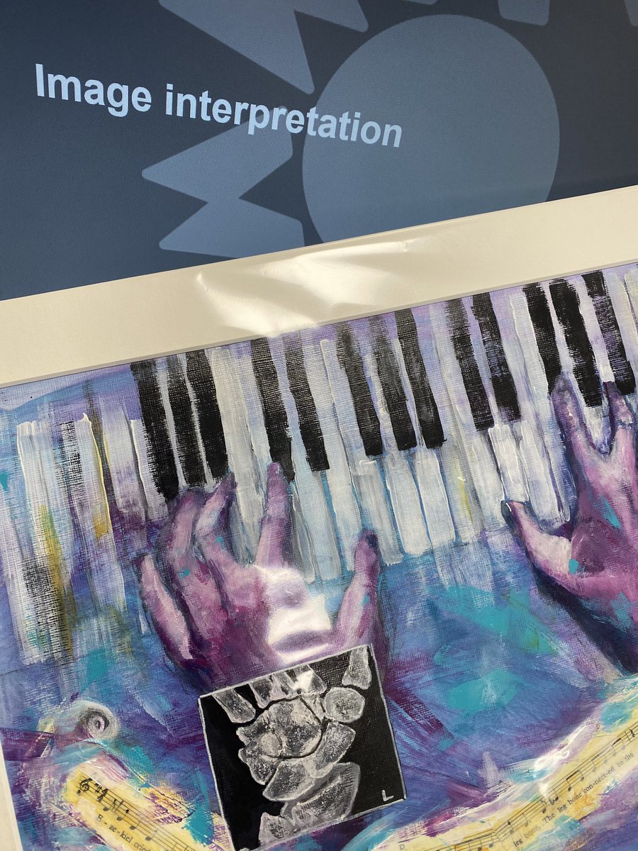 MFT_Imaging's tweet photo. The Student Radiographers have been asked to carry out a different kind of image interpretation @LeslieRob10 @SCoRMembers https://t.co/ohxCimUmLA