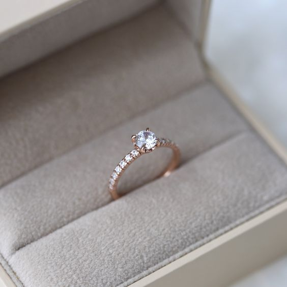 xnuebe's tweet photo. @lozohlscutie ⠀⠀
"Blanca Clementine Valerio..." 

"Will you marry me?
⠀⠀ https://t.co/jUyMljbXaY