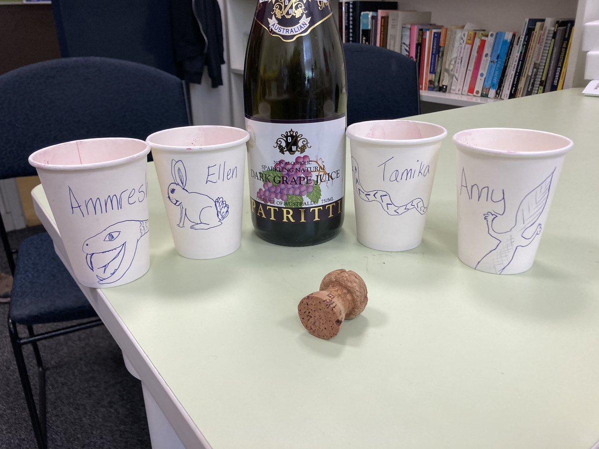The Quantitative Morphology Group celebrates four excellent Honours Theses submitted today 🥳 congratulations to <a href="/Ammresh1/">Ammresh</a> <a href="/AmyLGreen5/">.</a> Tamika and Ellen for being superstars 🤩