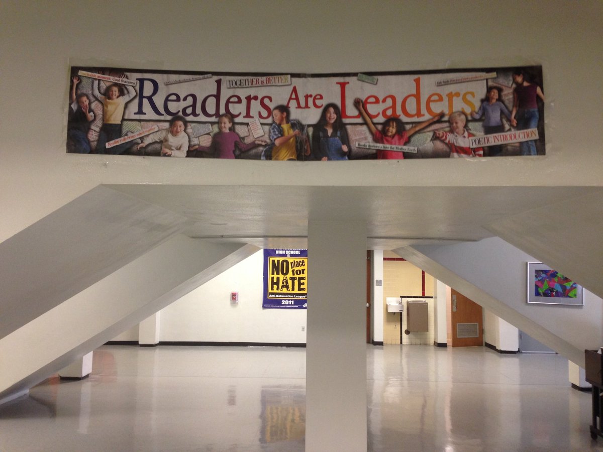 CoachBWhite7's tweet photo. #WakeUpRammin #HighSchoolHallways across America Inspiration is everywhere! https://t.co/yBZng6i5TU