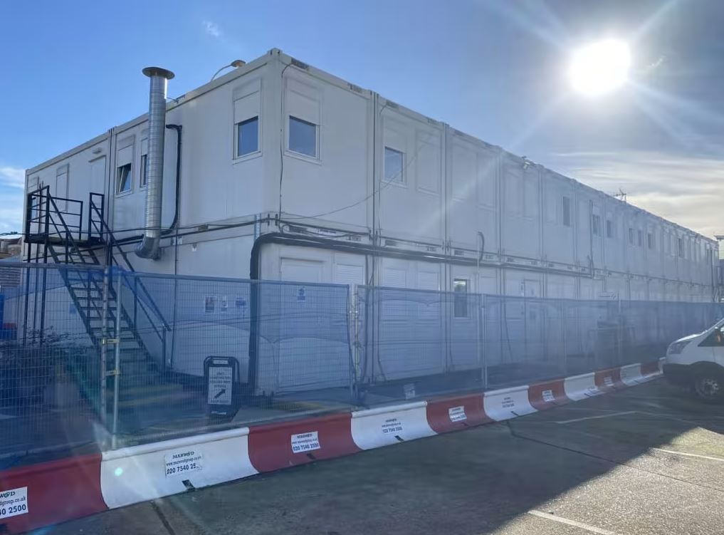 bpiauctions's tweet photo. Two Storey 56 Bay Modular Building Now Available at Auction 👇

◼️ Individual Modules are 20ft x 8ft x 56 Units
◼️ Made up of Toilets, Welfare, Private Offices &amp; Meeting Rooms
◼️ Available for Collection January 2022
View the Auction Here 👉 https://t.co/yZkemR8Ees https://t.co/BuvqSF4nyU