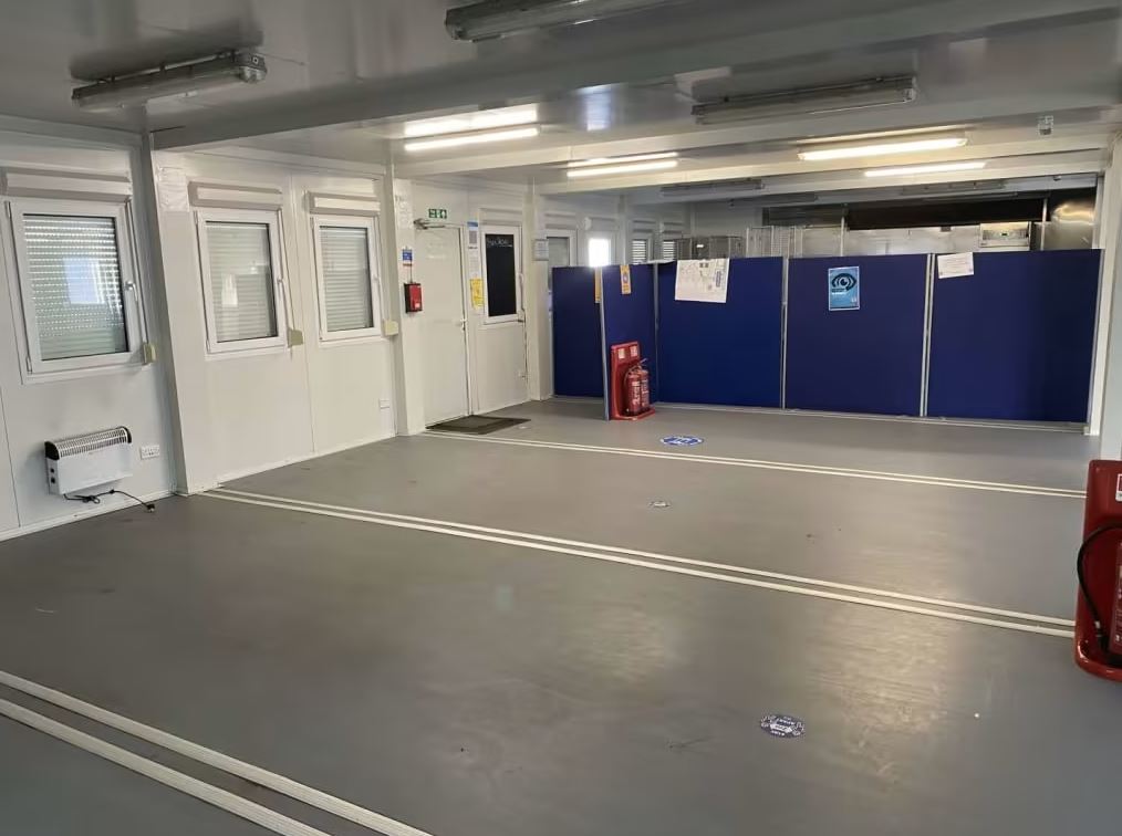 bpiauctions's tweet photo. Two Storey 56 Bay Modular Building Now Available at Auction 👇

◼️ Individual Modules are 20ft x 8ft x 56 Units
◼️ Made up of Toilets, Welfare, Private Offices &amp; Meeting Rooms
◼️ Available for Collection January 2022
View the Auction Here 👉 https://t.co/yZkemR8Ees https://t.co/BuvqSF4nyU