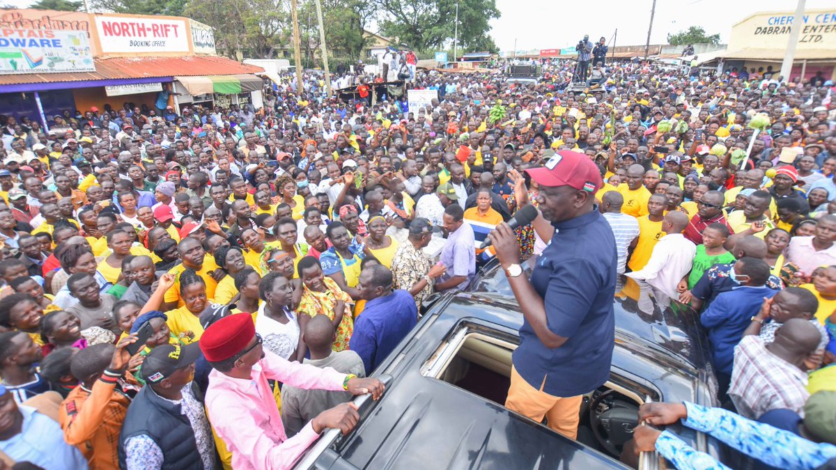 WilliamsRuto's tweet photo. There's hope for the smallscale coffee farmer in Cheptais Village in Mt. Elgon. That hope is in our plan to put money in a fund to support farmers around the country as we embark on rebuilding our economy from the bottom. https://t.co/4cFqMEHSa9