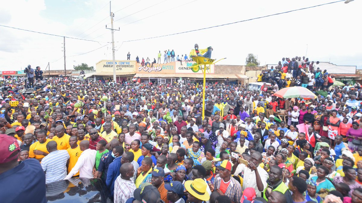 WilliamsRuto's tweet photo. There's hope for the smallscale coffee farmer in Cheptais Village in Mt. Elgon. That hope is in our plan to put money in a fund to support farmers around the country as we embark on rebuilding our economy from the bottom. https://t.co/4cFqMEHSa9