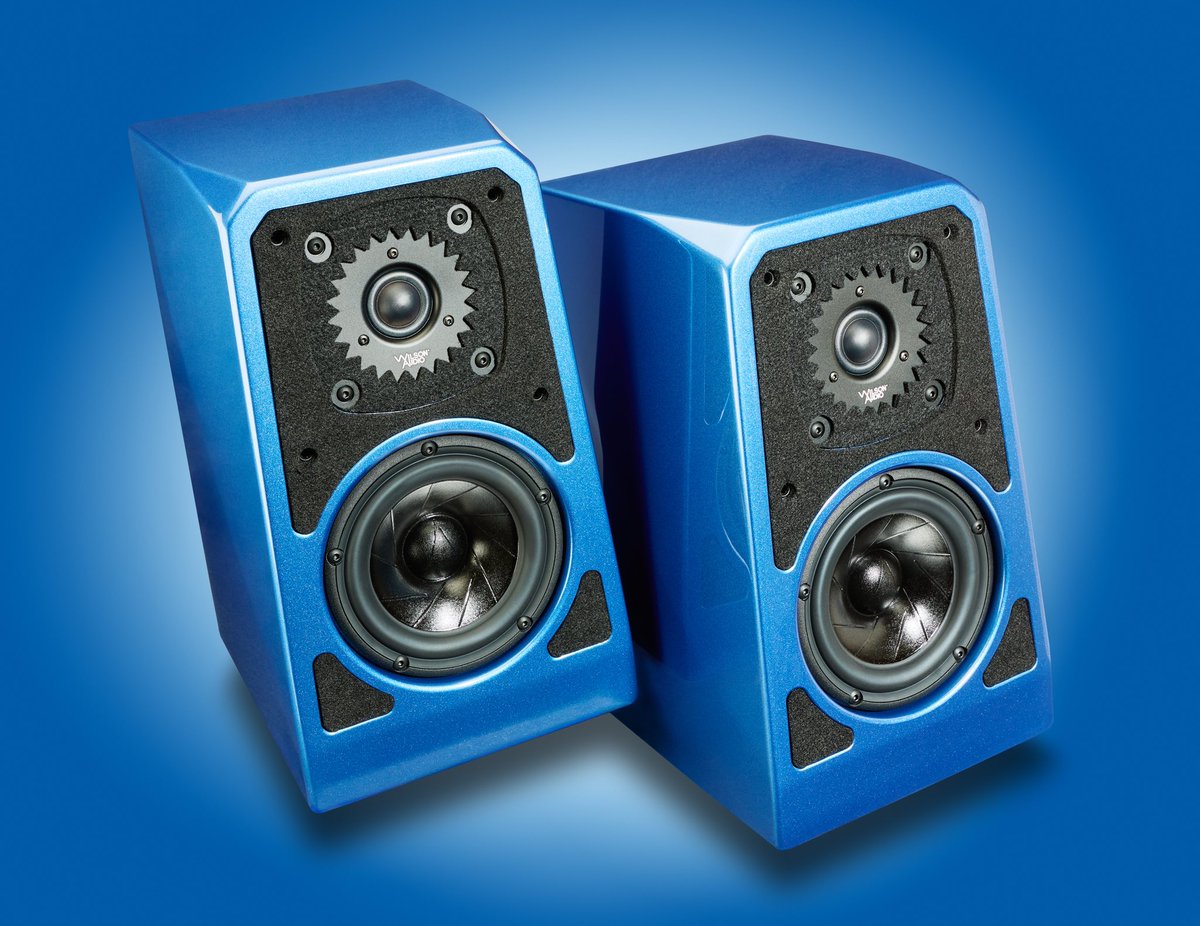 Midlandaudiox's tweet photo. We have the superb @wilson.audio #tunetot in limited edition #estorilblue for demonstration @midlandaudiox #belbroughton #worcestershire #highendaudiostore https://t.co/ptraPHrhqJ