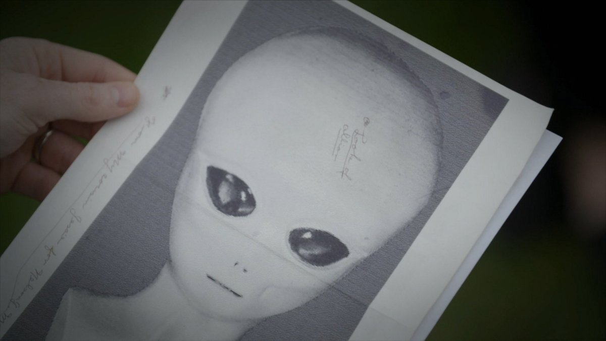 BLAZETVUK's tweet photo. Have you been watching #Roswell: #TheFirstWitness this week? The final two episodes are on tonight and tomorrow night at 9pm! #UFOWeek
➡️ https://t.co/JKfAsEilah ⬅️ https://t.co/wPnuxyz8Q0