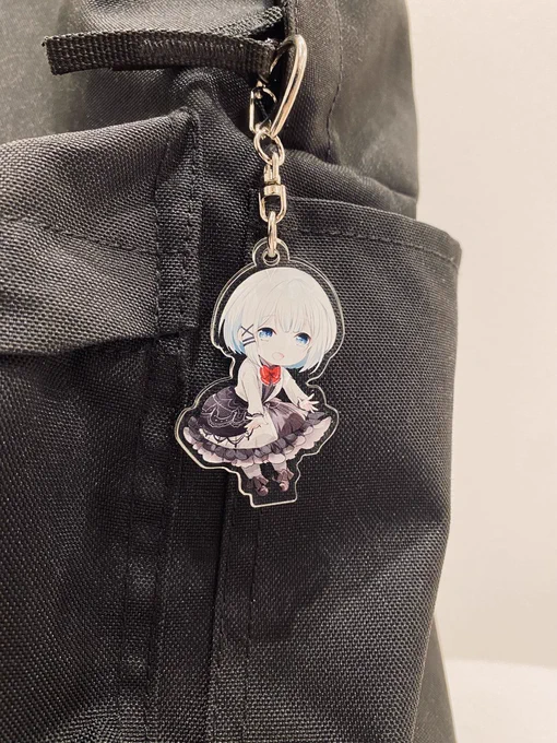 【『探偵はもう、死んでいる。』コミケグッズ発売決定!🎉】

コミカライズ担当の麦子による描き下ろしアクリルキーホルダーが登場!
こちらはコミックマーケット99のKADOKAWAブースにて先行販売の商品です。
カドカワストアでも只今予約受付中!
https://t.co/xv5JLae6hR
https://t.co/Iz0FEh3wQ1 