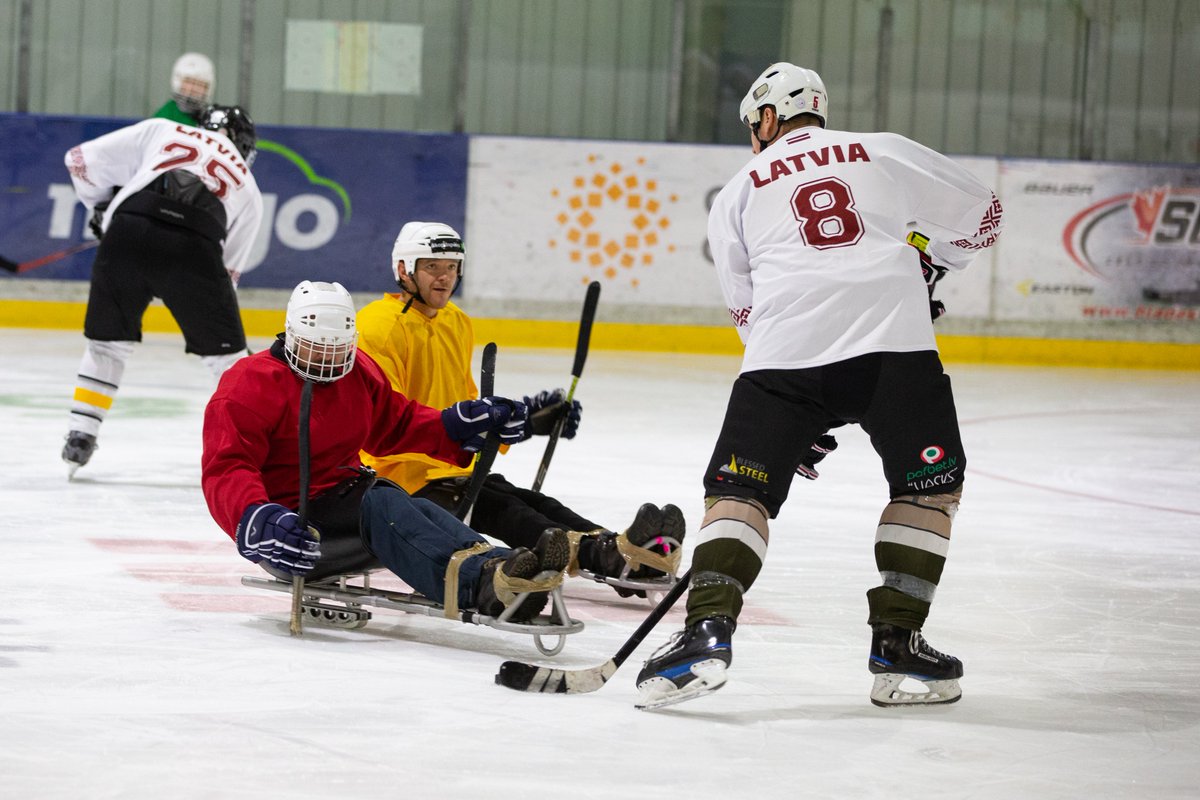 paraledushokejs's tweet image. Mēs esam #paraledushokejs
Katrs ziedojums #WhiteFriday palīdzēs nākotnē paraledus hokeju tuvināt cilvēkiem ar kustību ierobežojumiem. 
Mēs esam. Mēs varam. Kopā mums izdosies!

Ziedo : @Mobilly mobilly.lv/ziedojumi/#/ka…