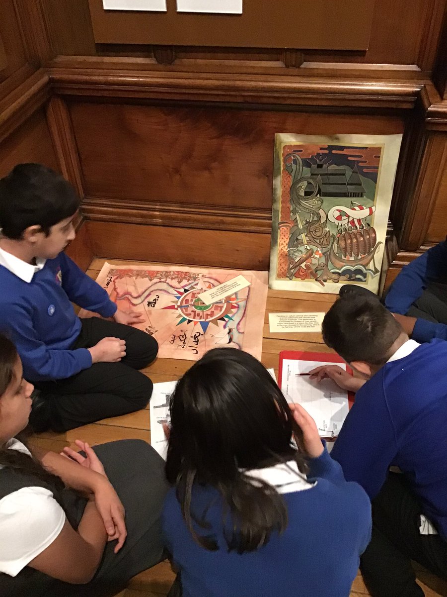 Lift_Feversham's tweet photo. Throwback to 03.11.2021 - Y6 went to @CartwrightHall for the #EarlyIslamicCivilisation workshop.
#calligraphy #artefacts #historians #awesomefacts 
@AlisaYates19 @BradfordMuseums @HistoricEngland @LivingHistoryUK @CreativeCallig @AETAcademies @bradford2025 https://t.co/2mSr01njZT