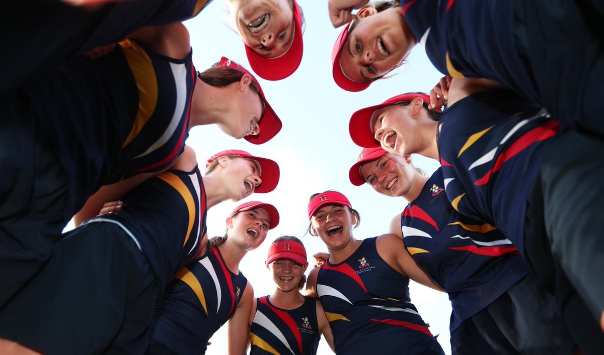 QGSSSA's tweet photo. Friday Footy smiles all round for our very first QGSSSA AFL Gala afternoon!

A big thank you to the team at @AFLQ for providing our teams with a wonderful afternoon of footy across our four venues. 

#QGSSSA #QGAFL #AFLW #AFLQ https://t.co/MoypnV91i7