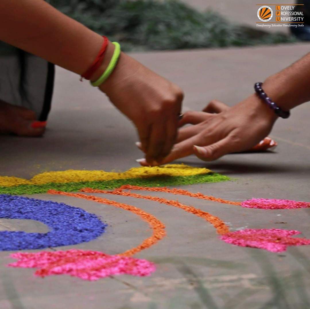 lpuuniversity's tweet photo. This Diwali calls for a colourful throwback to the time when LPU's budding fashion designers celebrated the festival of lights with their amazing artistic skills!
Stumble upon this #BeautifulThrowback to recall how our #LPUFamily embraces #UnityInDiversity.
#LPU #ThinkBIG https://t.co/6CMOpMOzWe
