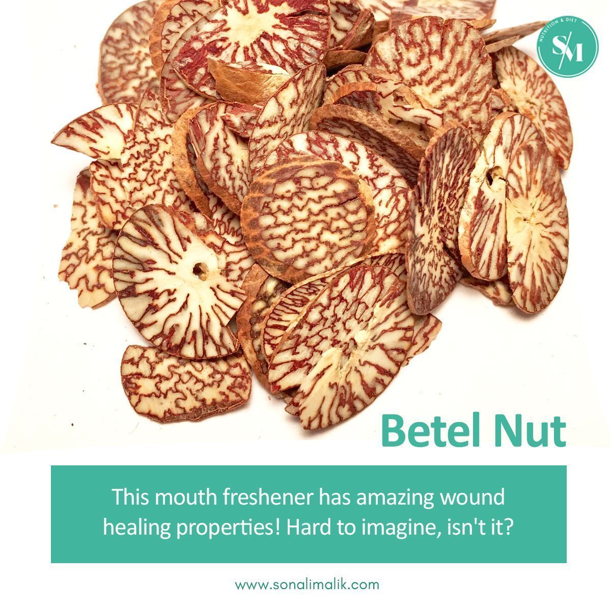 Betel nut, commonly known as #supari, is widely used as a mouth freshener after #meals. Some studies have concluded that this nut has some cancer-fighting properties. Contact our team #sonalimalik at:buff.ly/2UsSXWU.
#betelnuts #naturalbetelnut #organicbetelnut #healthy