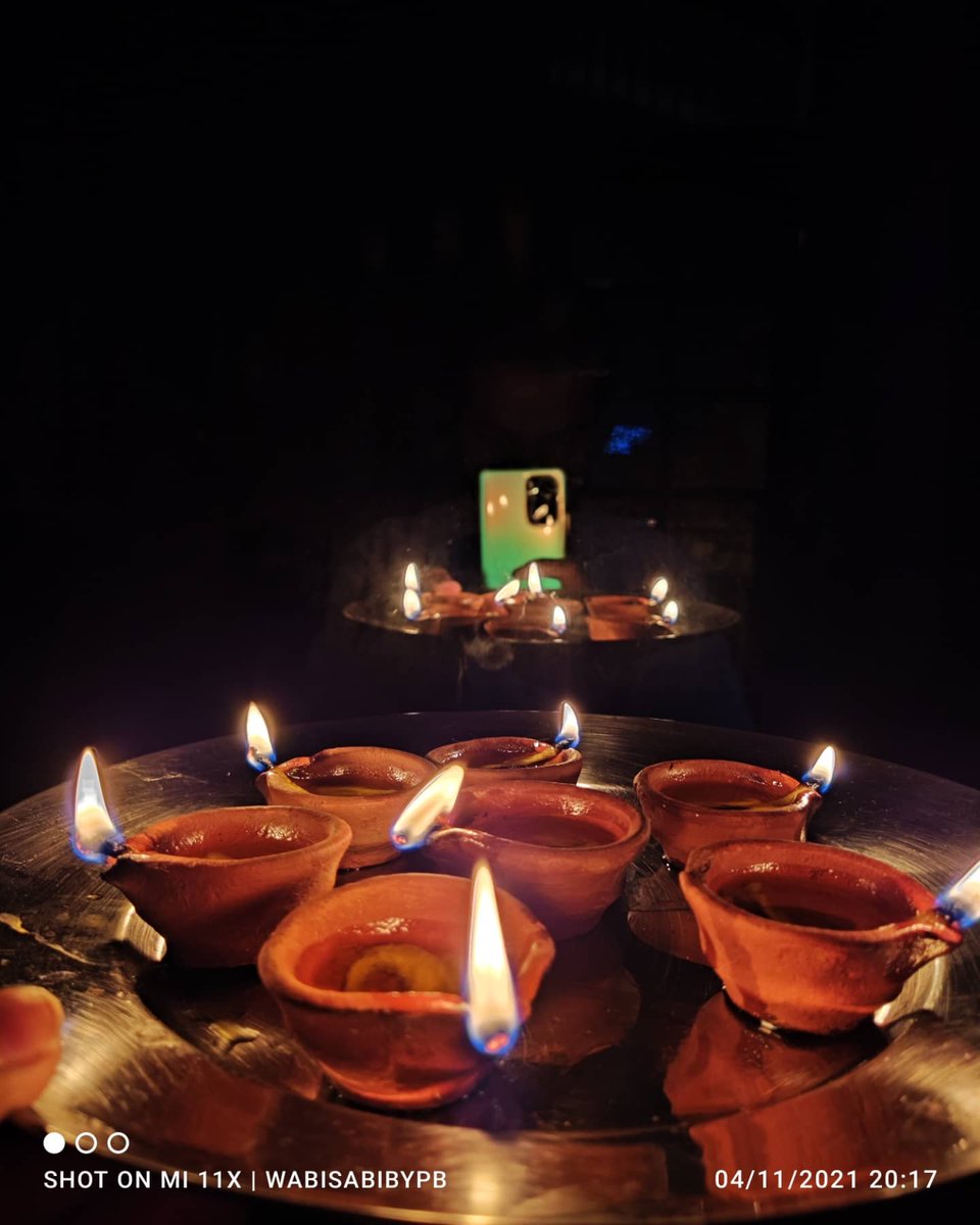 BholaPuneet's tweet photo. Happy Deepawali 2021 ! 
. 
. 
Shot on @XiaomiIndia #Mi11x 
. 
. 
#shotonmi #diwali #loght #oillamp #indian #culture #jai #shree #ram https://t.co/d2FYigeNAF