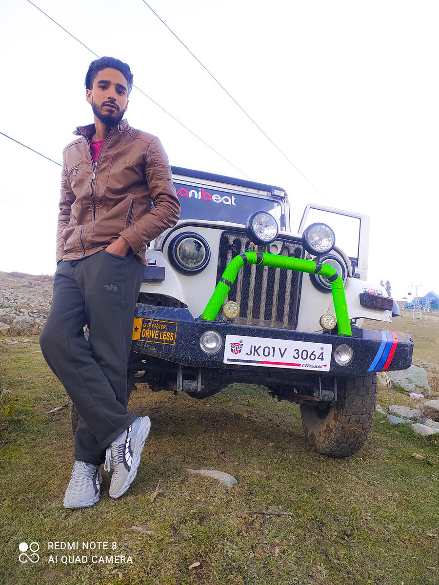 AmirRashidWani's tweet photo. Gulmarg Gondola 1st Phase
@mahindrathar
#Off_Roading
#lifestyle
#driving
#fashionblogger
#entertainment
#enjoylife
#MahindraThar https://t.co/3w3NmtE8nz